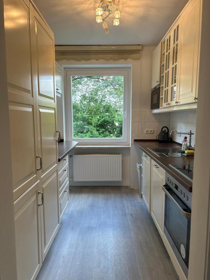 Country Style Apartment With Balcony Near Fair Hannover Exterior photo