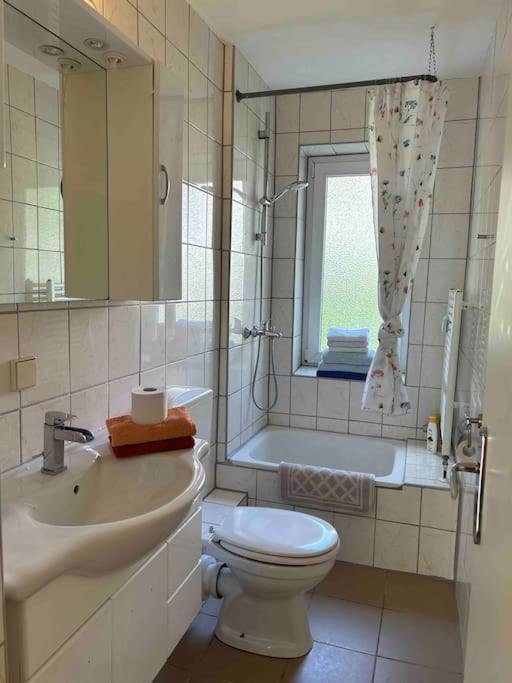 Country Style Apartment With Balcony Near Fair Hannover Exterior photo