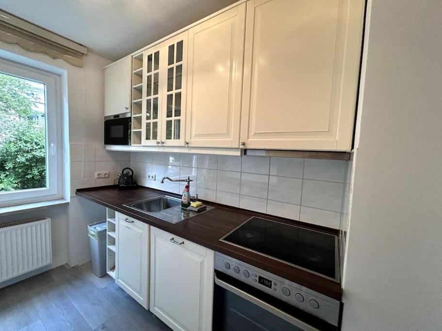 Country Style Apartment With Balcony Near Fair Hannover Exterior photo