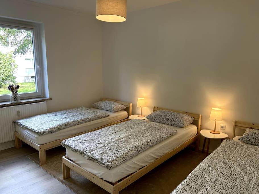 Country Style Apartment With Balcony Near Fair Hannover Exterior photo